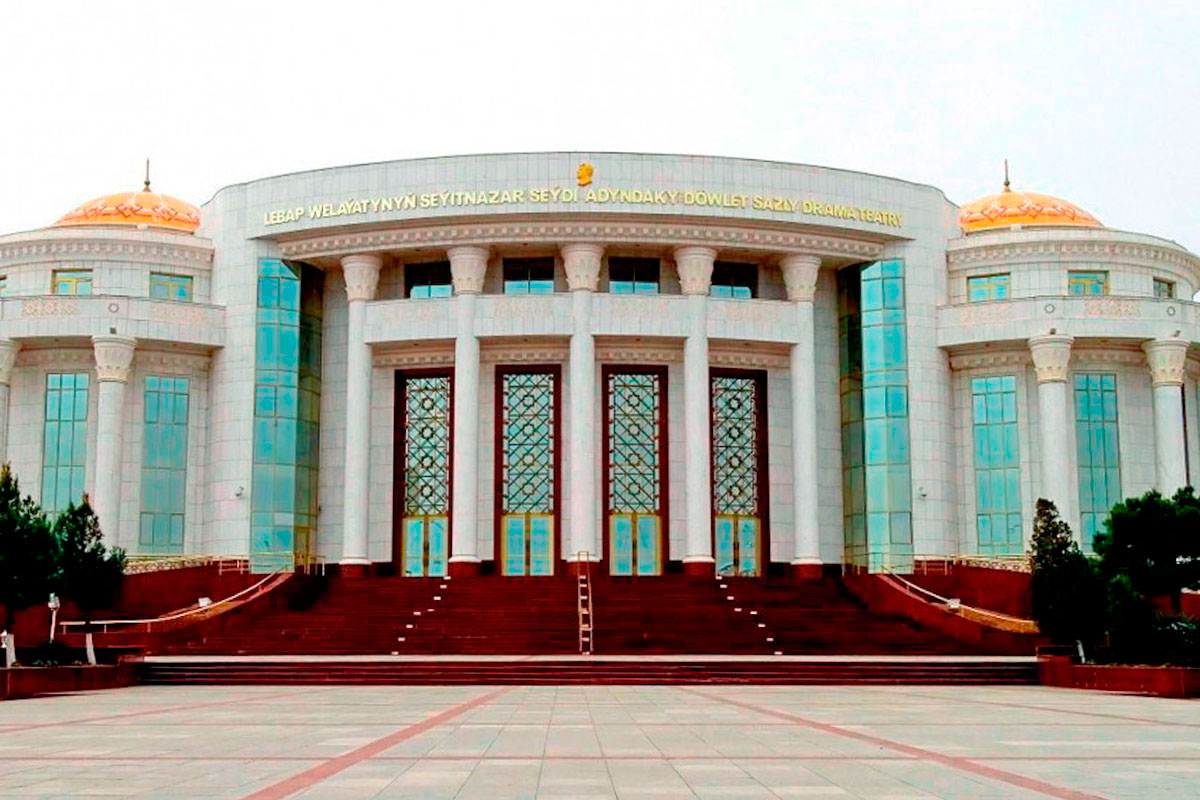 Новогодняя сказка-спектакль для детей