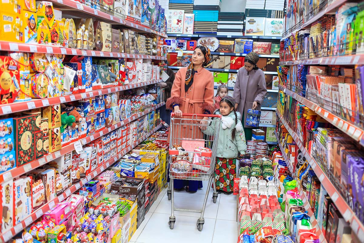 Festive trade as a reflection of abundance and prosperity