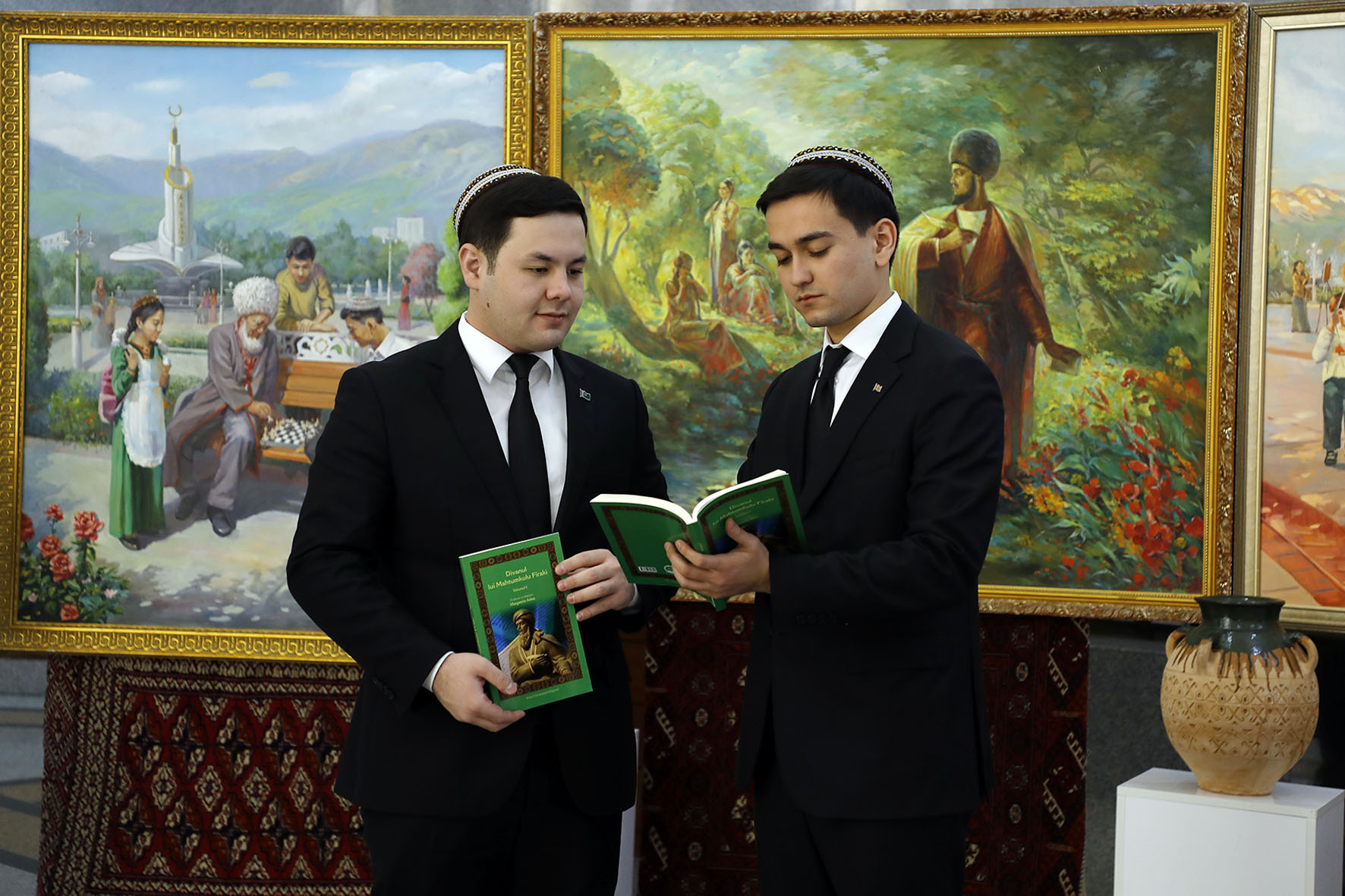 Magtymguly Pyragynyň rumyn diline terjime edilen goşgular ýygyndysynyň tanyşdyrylyş dabarasy geçirildi