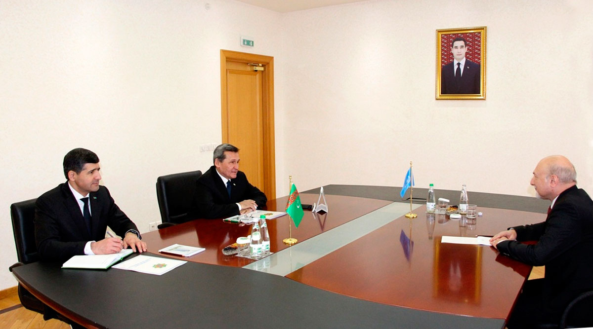 Türkmenistanyň DIM-nde BMG-niň Merkezi Aziýa üçin öňüni alyş diplomatiýasy boýunça sebit merkezi bilen hyzmatdaşlyk meselelerine seredildi