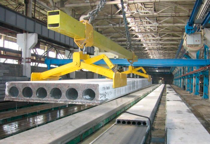 Ekologiýa taýdan arassa gurluşyk serişdeleriniň önümçiligi ýola goýuldy