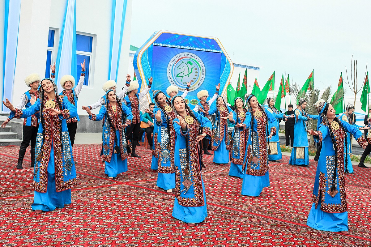 Açylyş dabarasy belentden tutuldy