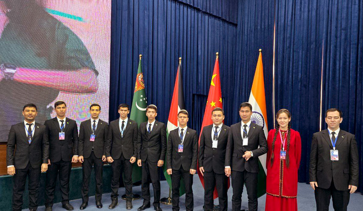 Студенты из Туркменистана завоевали 46 медалей на Международных олимпиадах по химии и математике в Бухаре