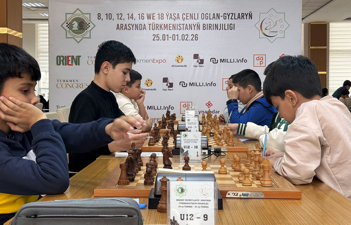 Определились чемпионы Туркменистана среди юных шахматистов