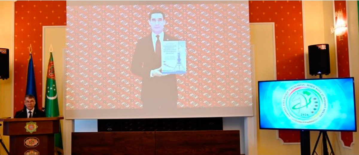 Türkmenistanyň Ukrainadaky Ilçihanasy ýylyň şygary mynasybetli çäre we Türkmenistanyň Prezidentiniň kitabynyň tanyşdyrylyş dabarasyny geçirdi