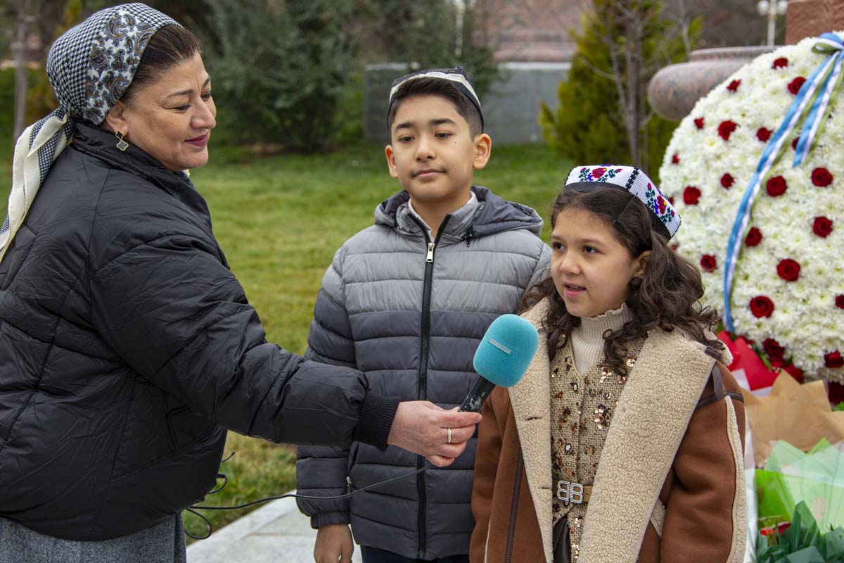 В Ашхабаде прошли памятные мероприятия к 585-летию Алишера Навои