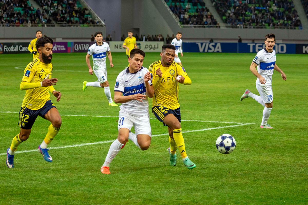 Матч между футбольными командами «Arkadag» и «Al-Nassr»