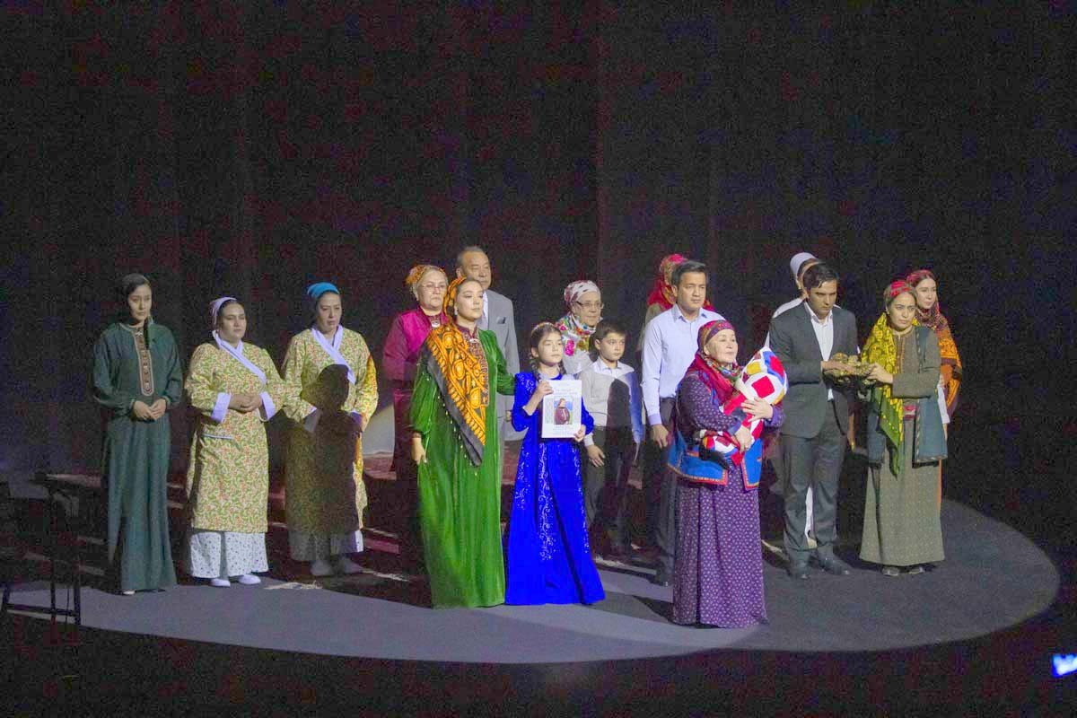 Афиша культурных событий: Неделя туркменского кино, выставки и театральные показы