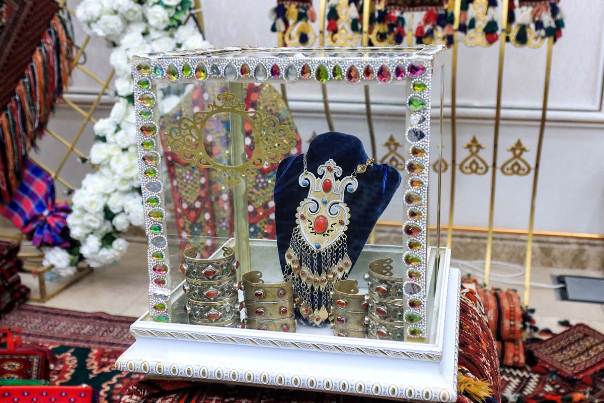 Belent maksatlara beslenen bäsleşik