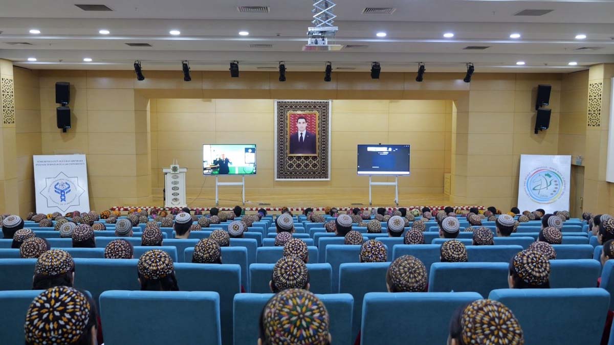 Международное сотрудничество в науке обсудили на форуме в университете Туркменистана им.Огуз хана