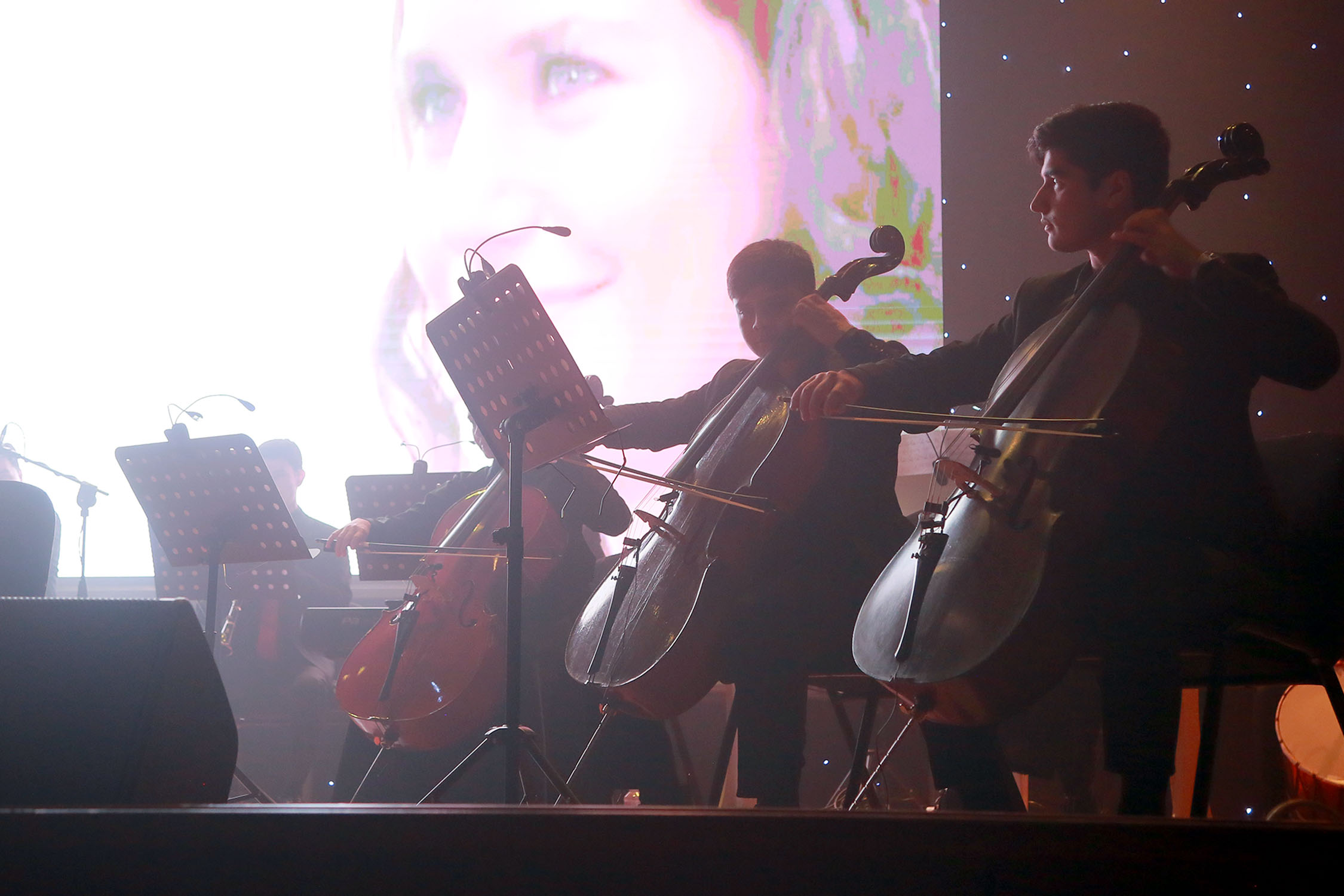 Röwşen Nepesowyň orkestriniň «Saz - kinonyň jany» atly konserti