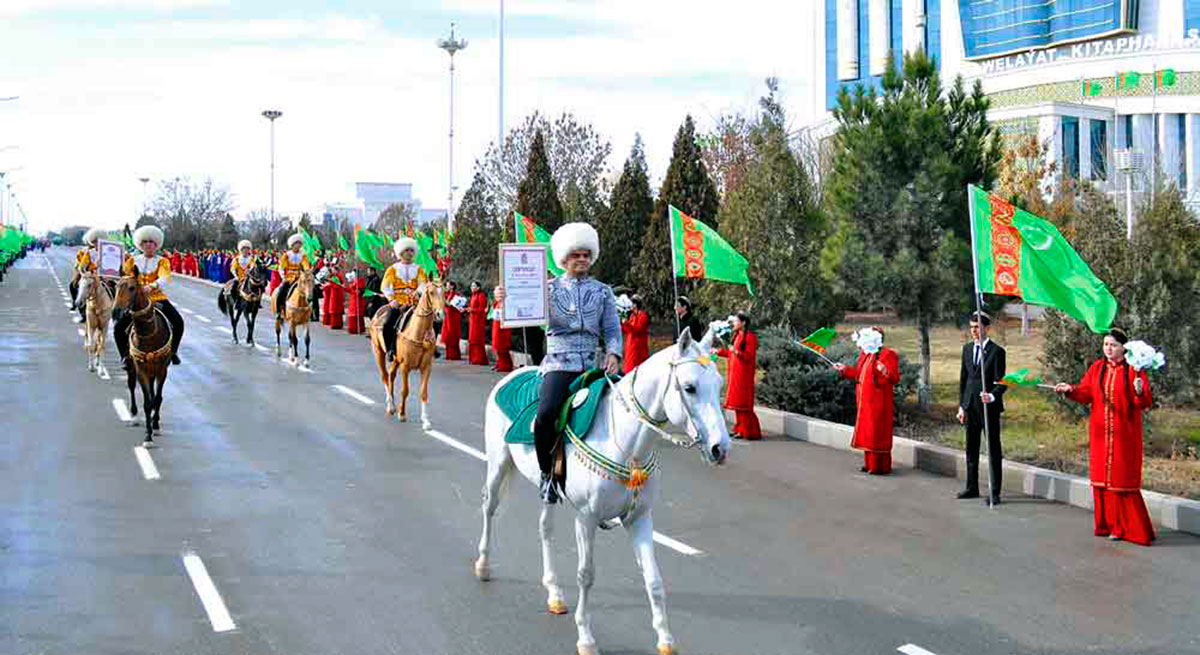 В Дашогузском велаяте прошли торжества, посвящённые Группе национальных конных игр «Galkynyş»