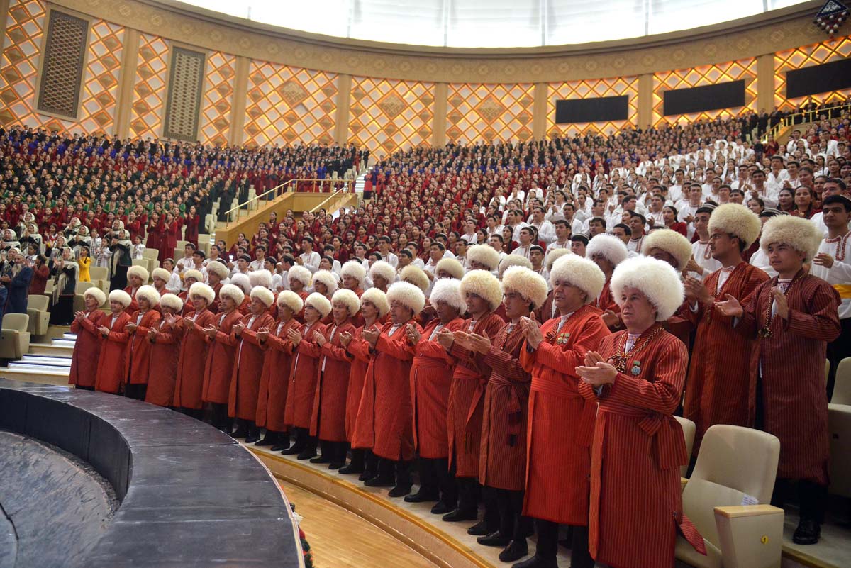 «Galkynyş» milli at üstündäki oýunlar topary Lebap welaýatynda