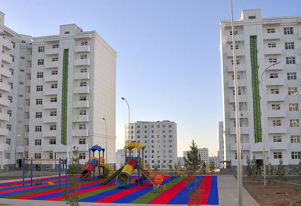 Поддержка материнства и детства является приоритетом государственной политики