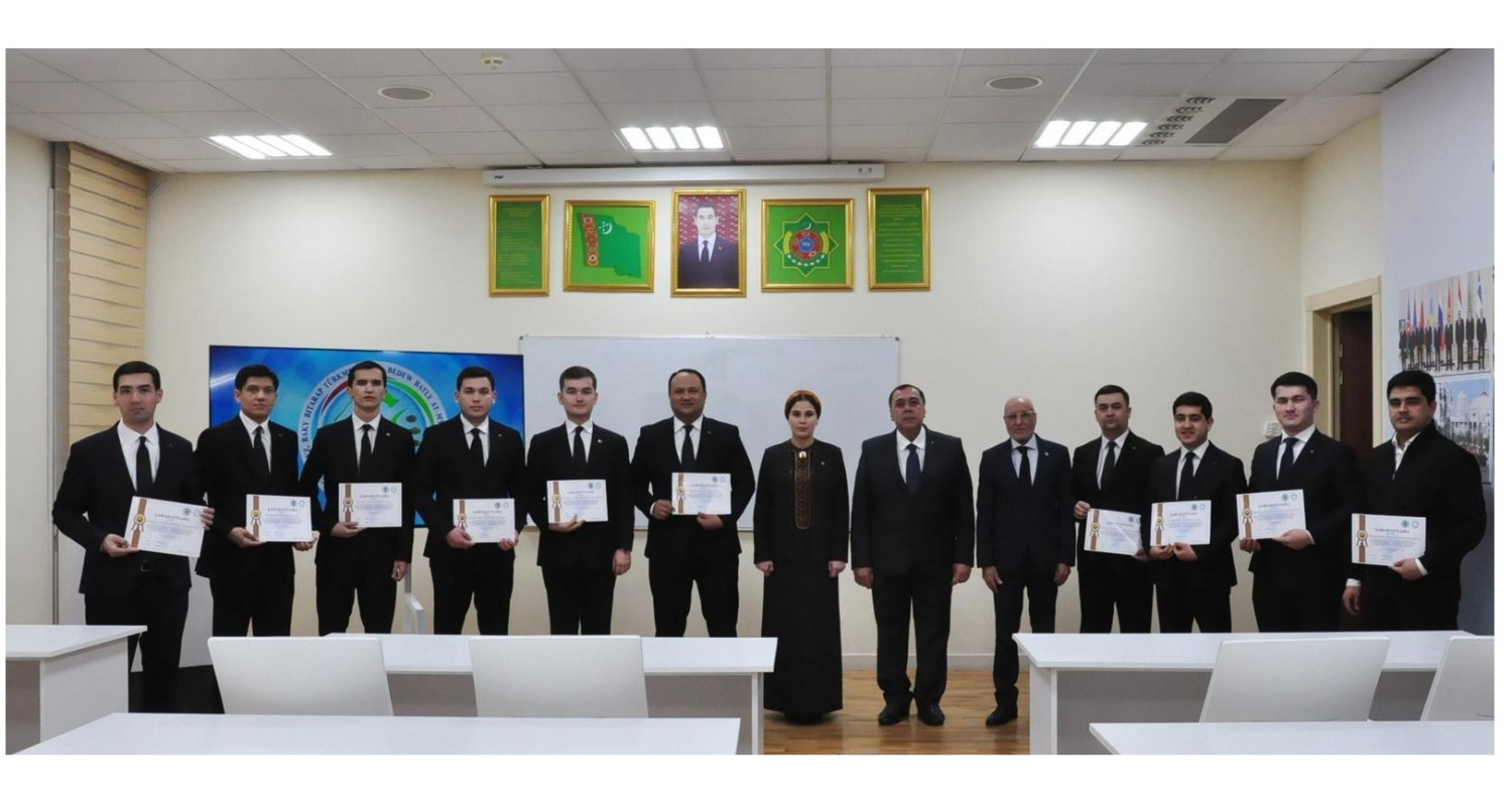 Завершился краткосрочный курс по дипломатическому протоколу