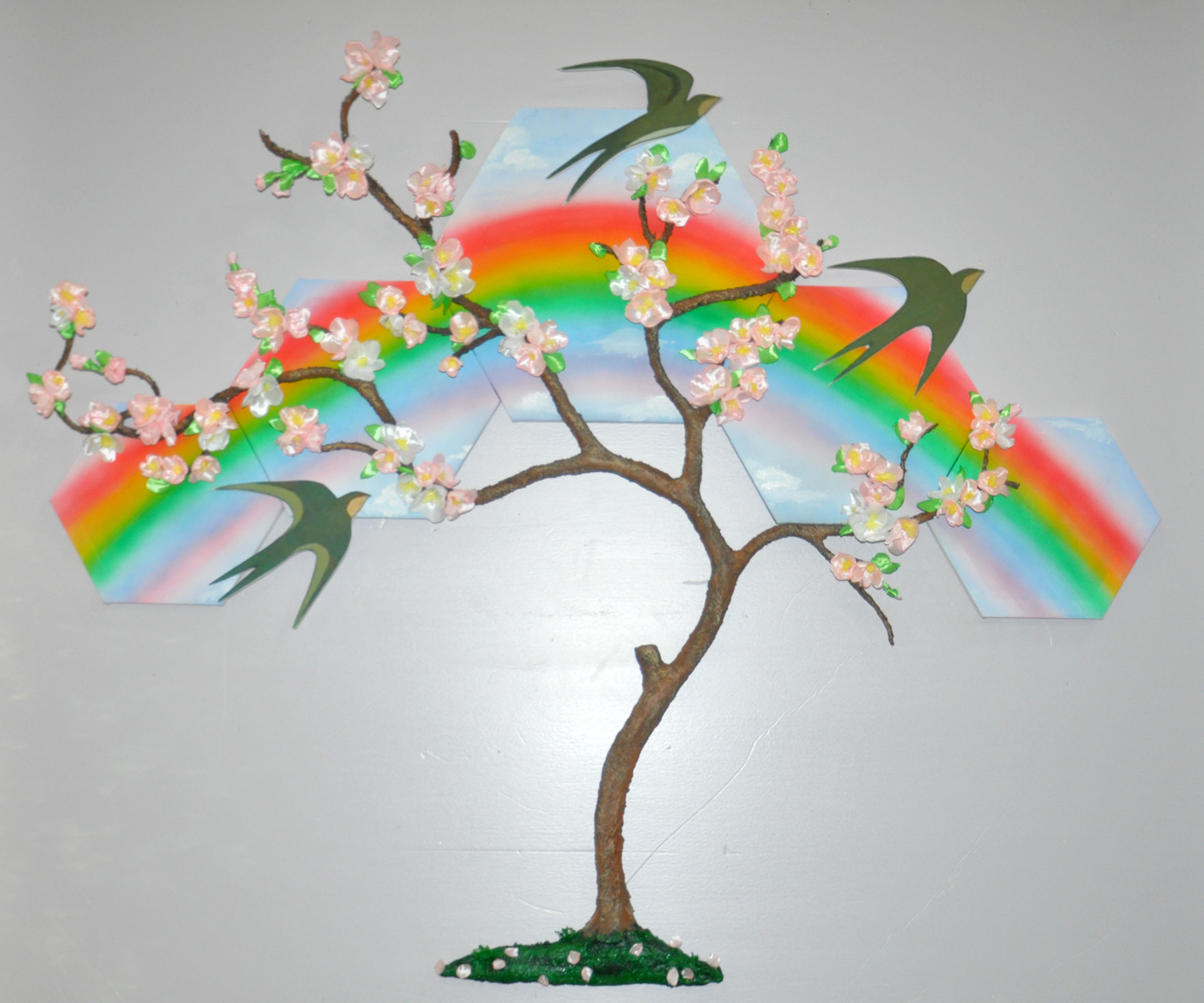 В академии художеств Туркменистана открылась выставка «Sungat äleminiň bahary»