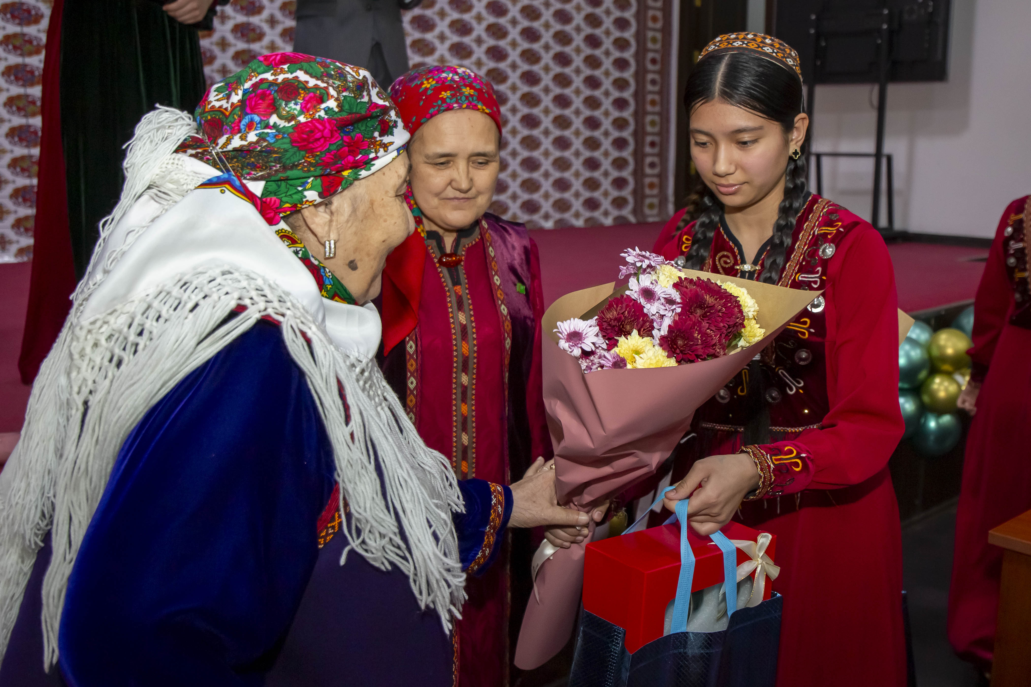 Halkara zenanlar güni mynasybetli baýramçylyk dabara geçirildi