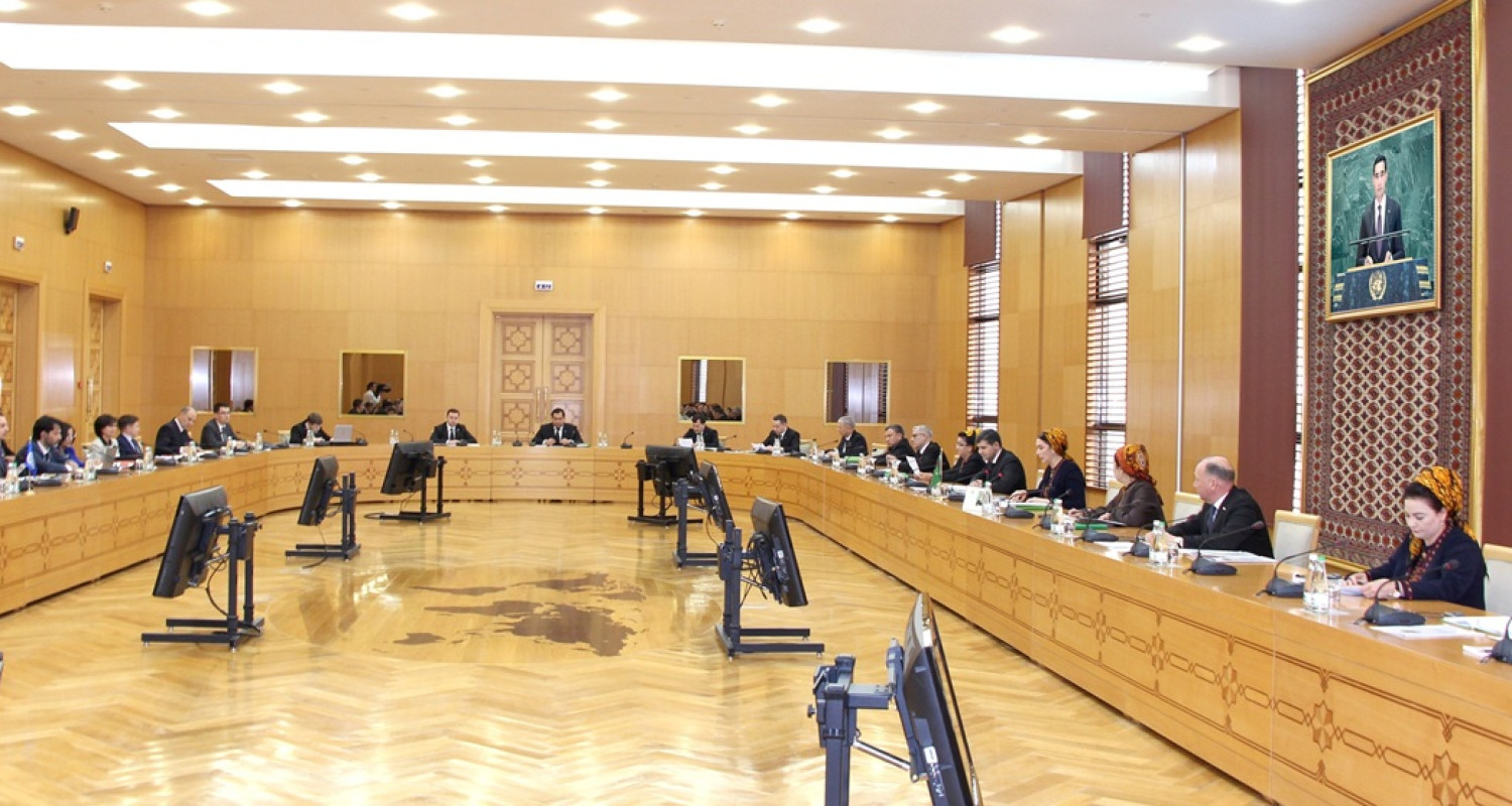 Türkmenistanyň DIM-de Halkara Zähmet Guramasynyň wekilleriniň gatnaşmagynda pudagara tegelek stol maslahaty geçirildi