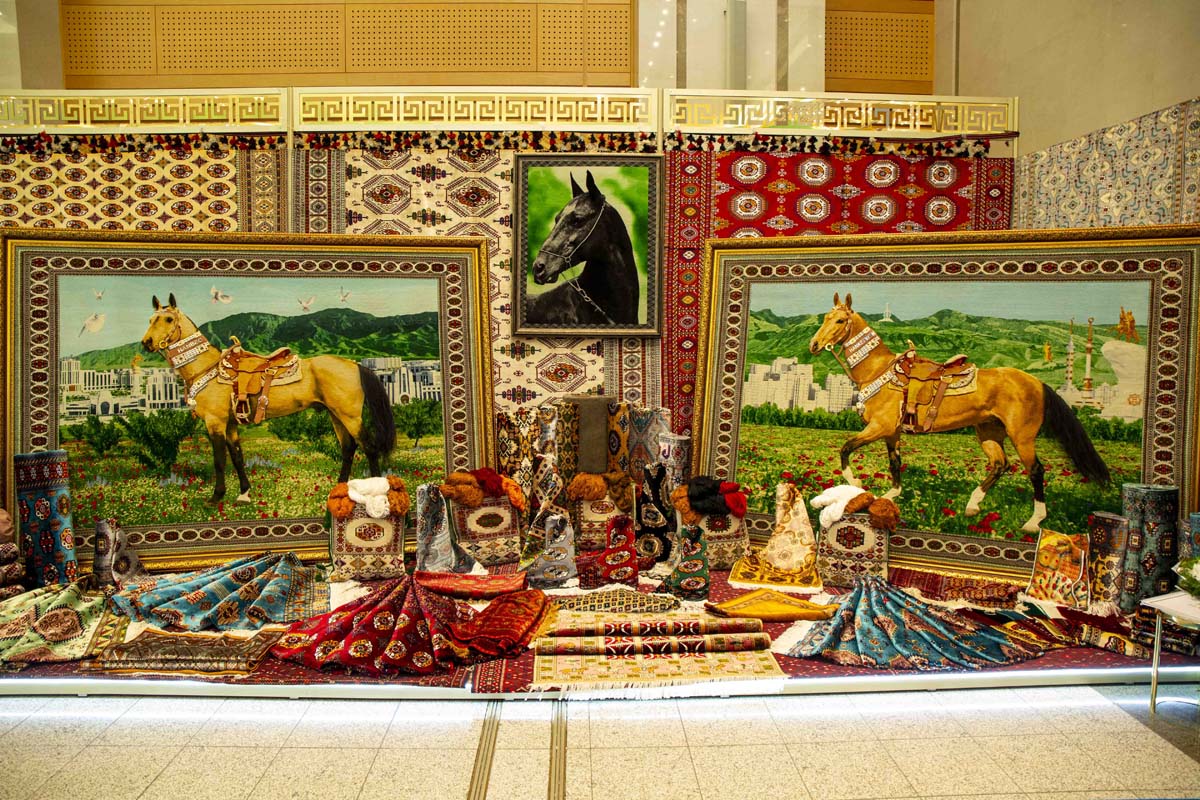 В столице проходит выставка достижений частного сектора национальной экономики