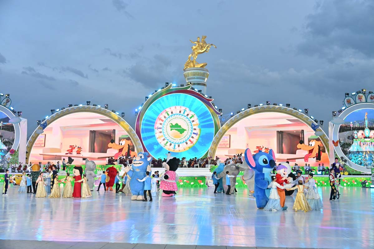 Arkadag şäherinde Gurbanguly Berdimuhamedow adyndaky Howandarlyga mätäç çagalara hemaýat bermek boýunça haýyr-sahawat gaznasynyň döredilmeginiň 5 ýyllygy mynasybetli dabaraly çäre geçirildi