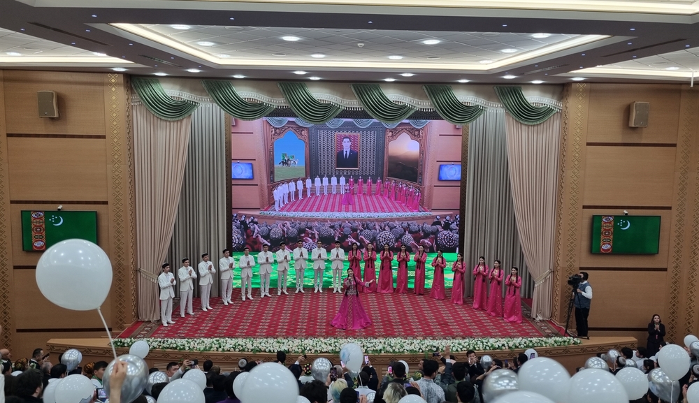 Ашхабад принял VI Международный студенческий смотр по математике OMOUS-2026