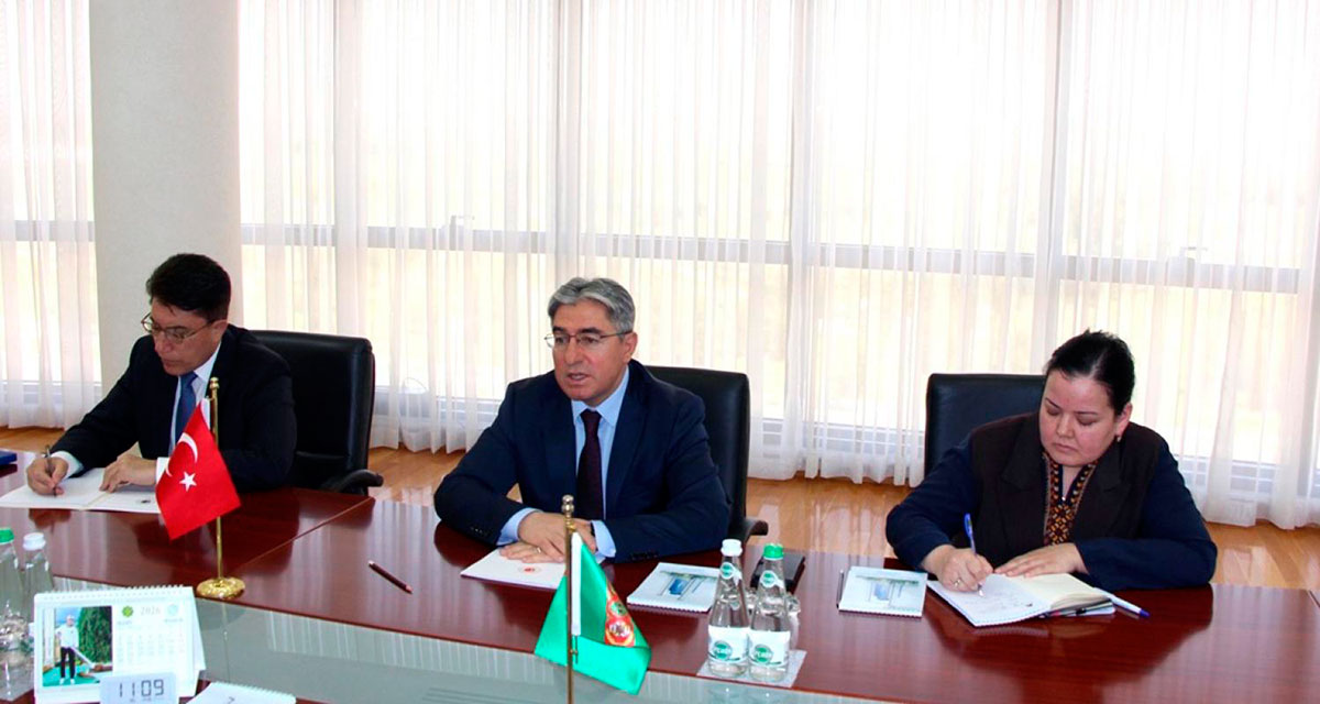 Рассмотрены перспективы развития сотрудничества между Туркменистаном и Турцией
