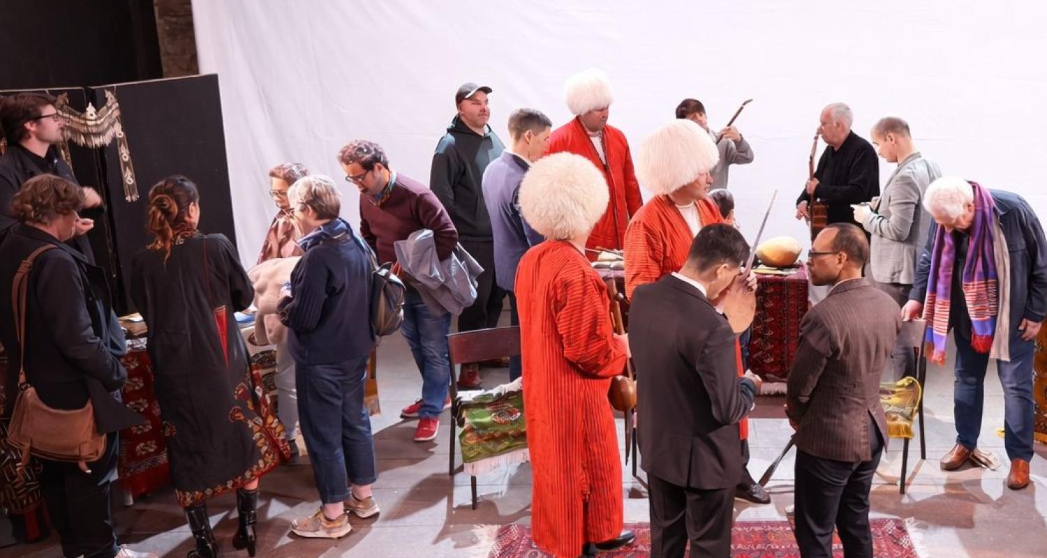 Pariž şäherinde Türkmenistanyň medeniýet we sungat ussatlarynyň gatnaşmagynda medeni-sazly agşam geçirildi