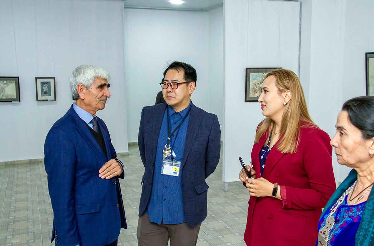 Gurbangeldi Gurbanov: A Graphic Artist Who Captured the Hearts of Art Lovers