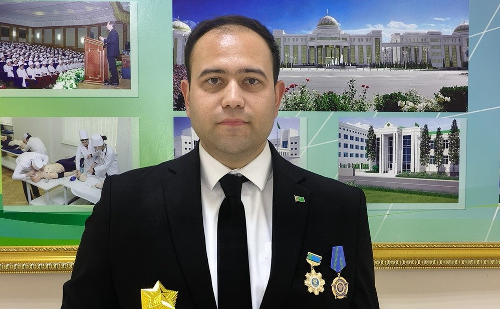Специалист туркменского медуниверситета удостоен двух почетных званий на конкурсе СНГ