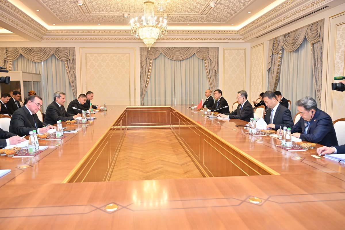 Hemmetaraplaýyn hyzmatdaşlyk strategiýasy üstünlikli durmuşa geçirilýär