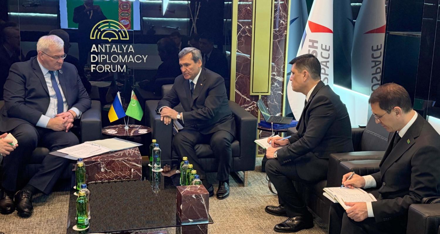 Обсуждены актуальные вопросы туркмено-украинского взаимодействия