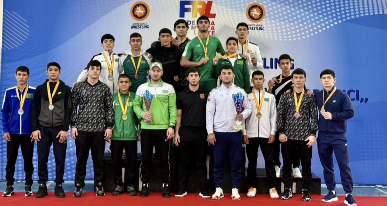 Wrestlers from Turkmenistan took first place in the team standings at an international freestyle wrestling tournament in Romania