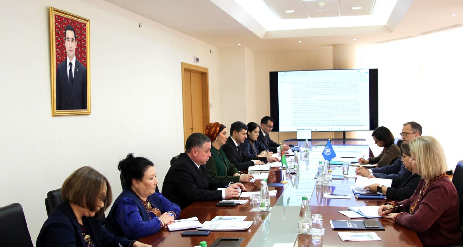 В МИД Туркменистана состоялась встреча с Главой Странового офиса ВОЗ