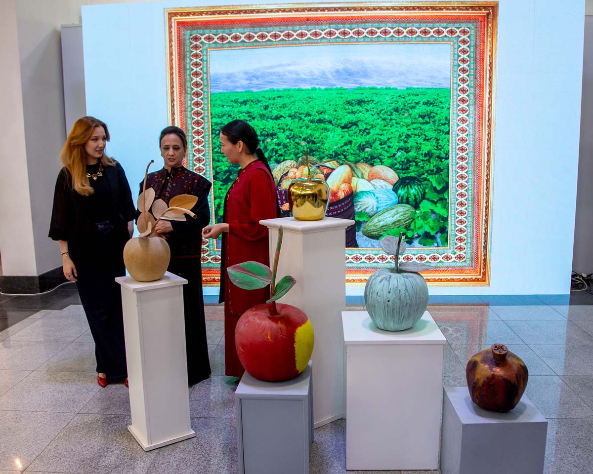 Выставка работ двух народных художников Туркменистана