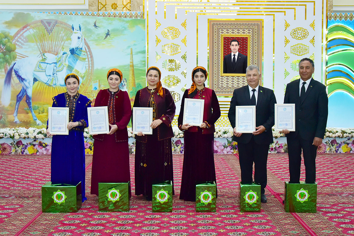 Подведены итоги творческого конкурса «Небесные кони – гордость и слава туркменского народа»