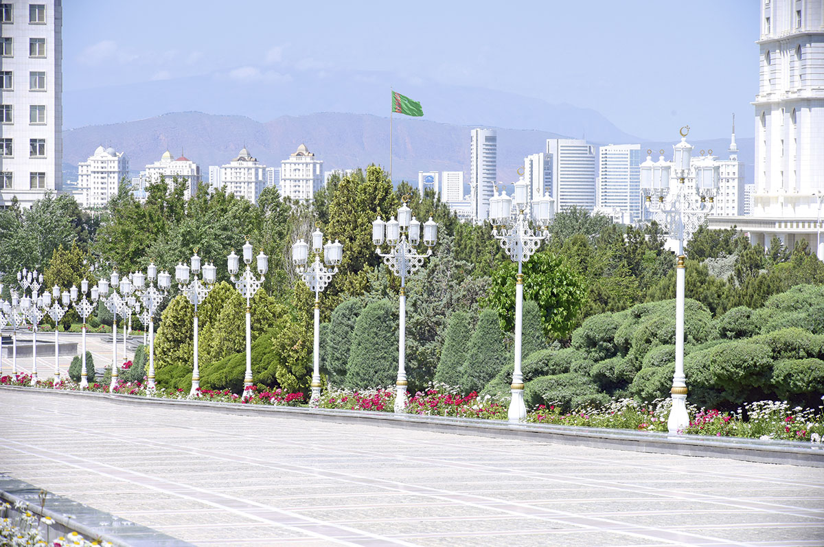 Президент Туркменистана определил задачи по проведению торжественных мероприятий в мае