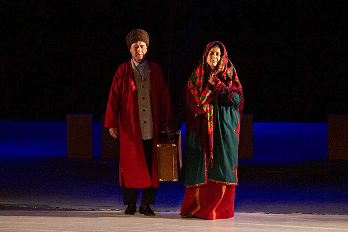 Белый конь вернул матери потерянного сына