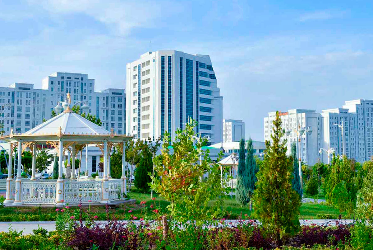 Warm Weather and Light Rain Forecast Across Turkmenistan