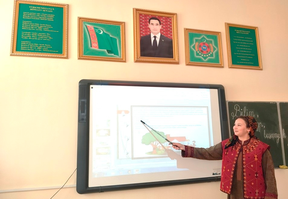 English Language Teachers’ Competition Held in Gyzylarbat Etrap of Balkan Velayat