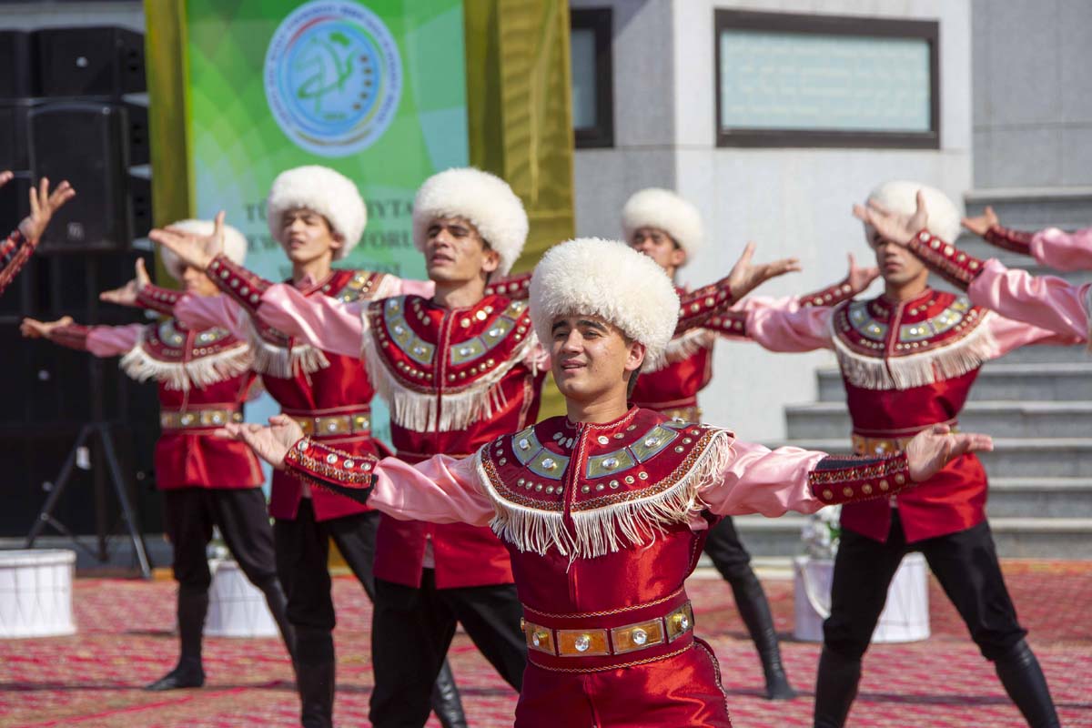 The Turkmen-Chinese business forum and exhibition held in the capital