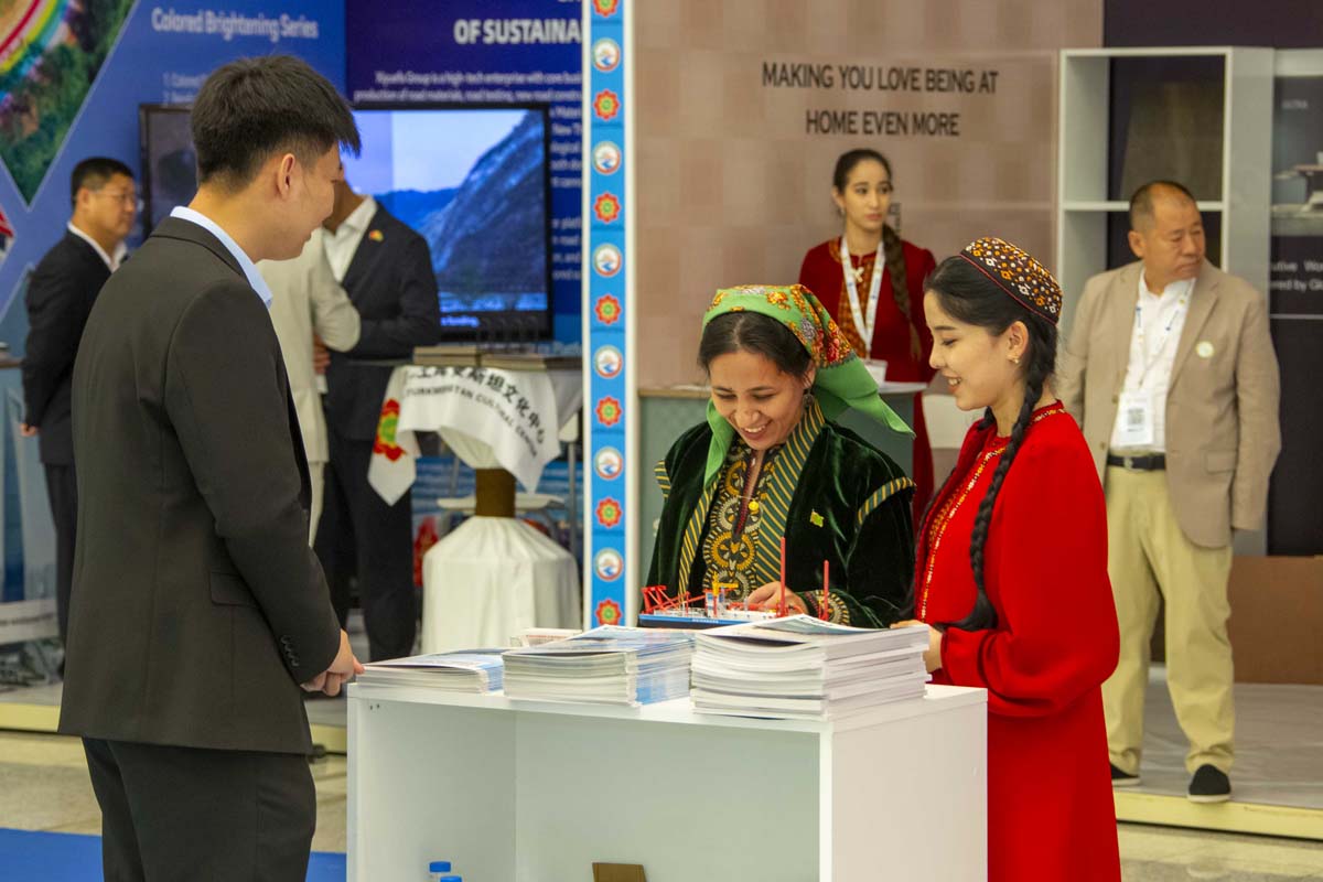 The Turkmen-Chinese business forum and exhibition held in the capital
