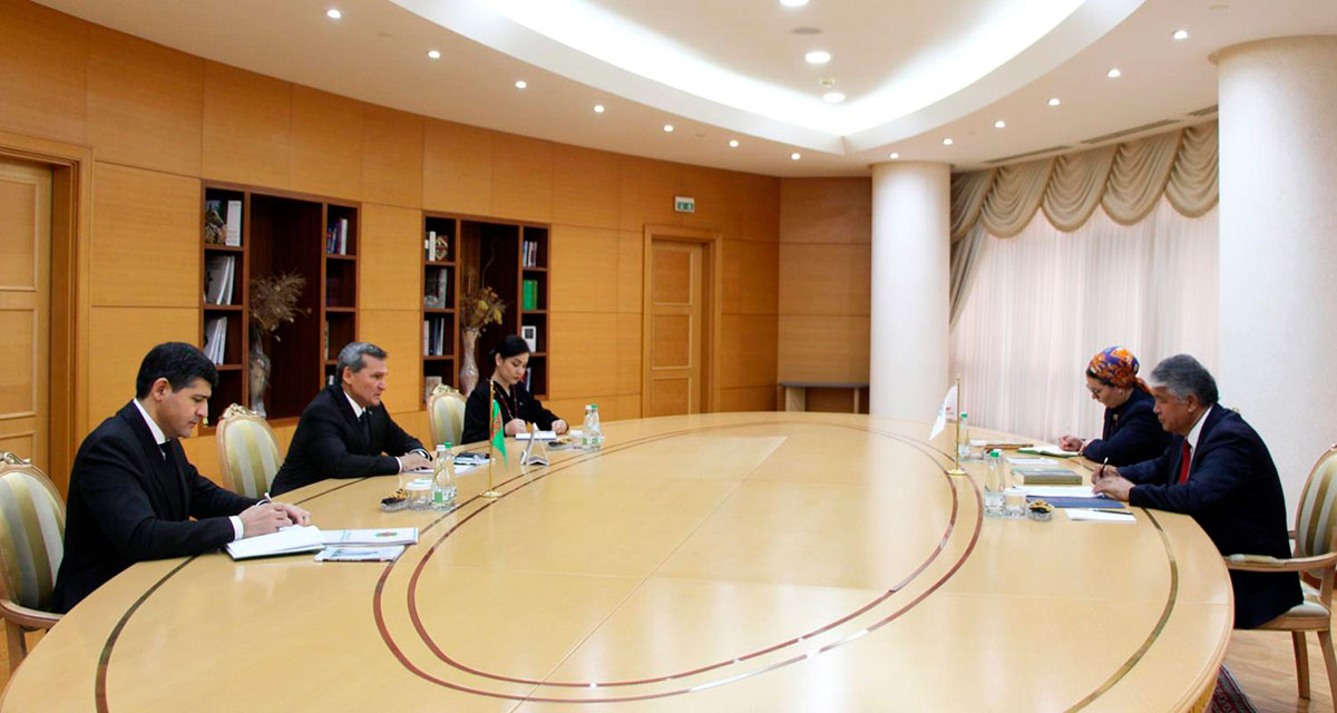 Minister of Foreign Affairs of Turkmenistan met with the Secretary-General of TURKSOY