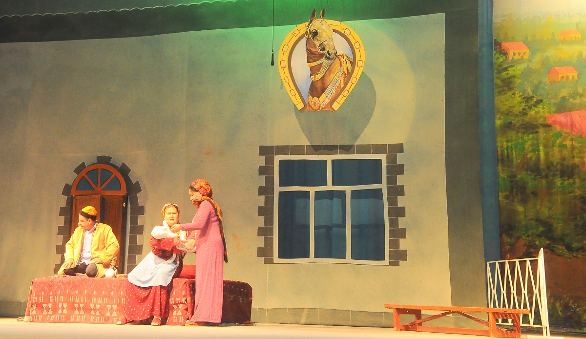 Премьера спектакля «At göçümi» состоялась в театре Марыйского велаята