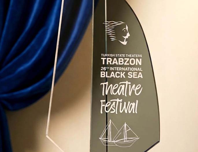 Türkmen hünärmenleri Trabzon şäherinde guralan halkara teatr festiwalyna bilermenler hökmünde gatnaşdylar