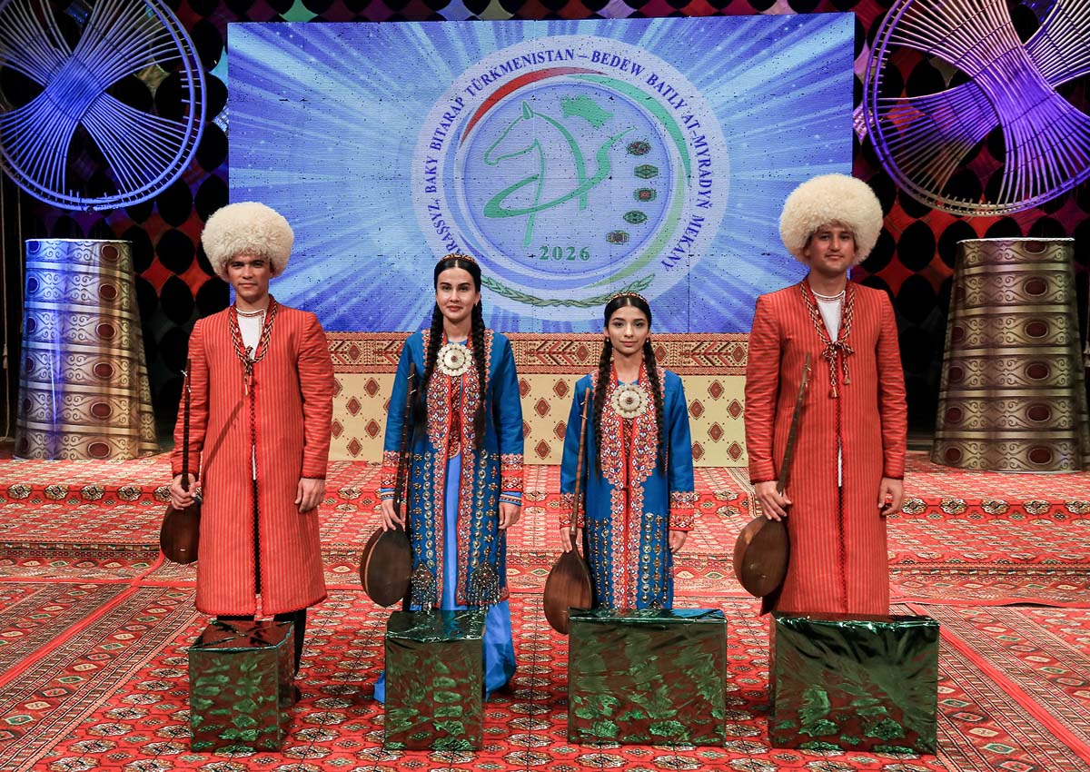 «Çalsana, bagşy!» bäsleşiginde ýaş bagşylaryň, sazandalaryň çeper döredijilik ussatlygyna baha berildi