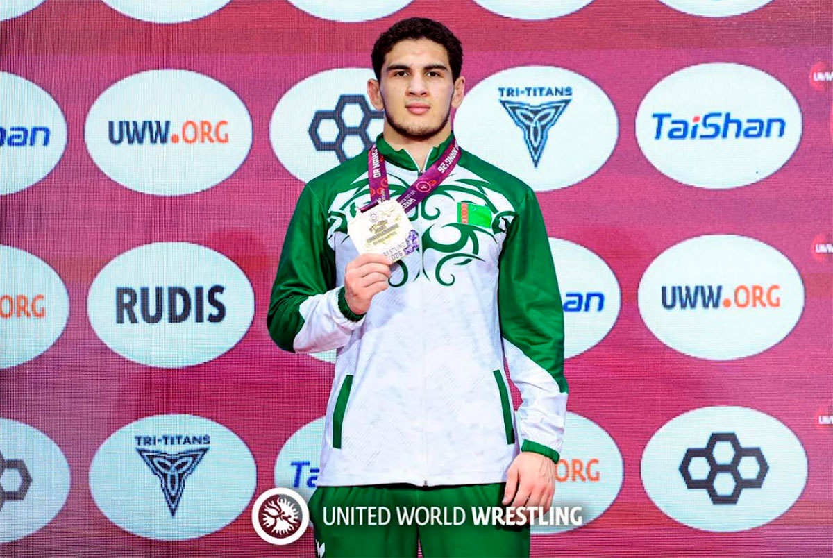 Alp Arslan Begenjov Wins Gold for the First Time at the U23 Asian Freestyle Wrestling Championships