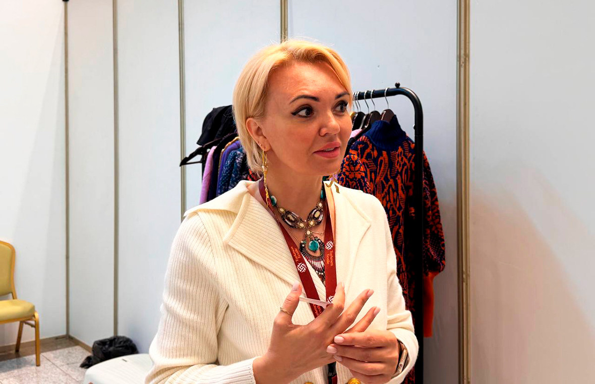 Professional Designer Olga Kadeikina: Turkmen Craftspeople Effortlessly Blend National Identity with Contemporary Fashion