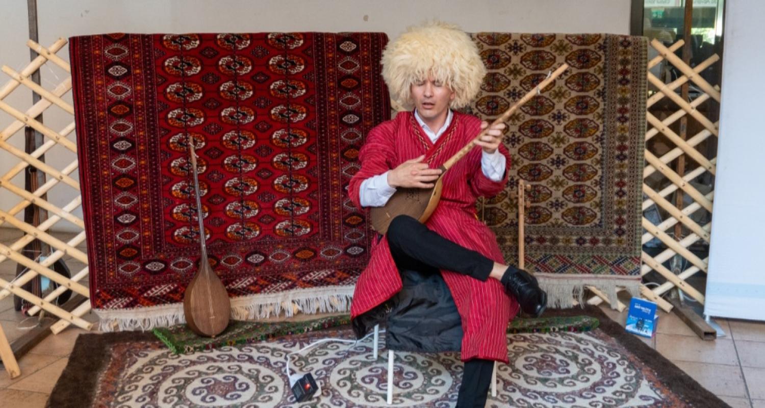 Exhibition Dedicated to the 35th Anniversary of Turkmenistan’s Independence Opens in Bucharest