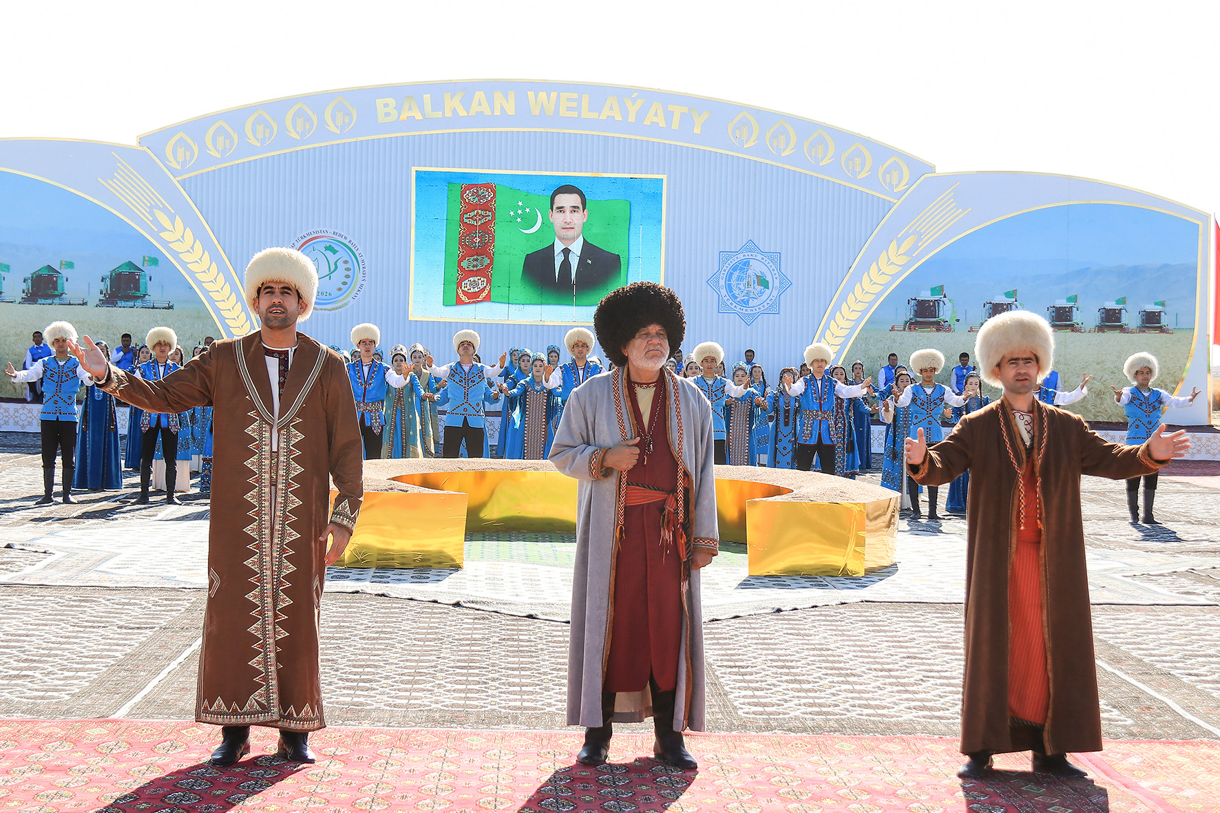 Daşoguz we Balkan welaýatlarynyň daýhanlary galla oragyna girişdiler