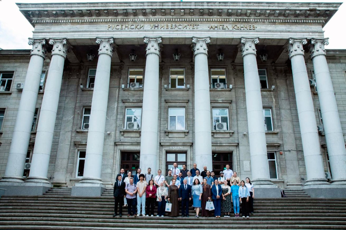 Туркменская делегация участвует в международных мероприятиях в рамках программы Erasmus+ в Болгарии